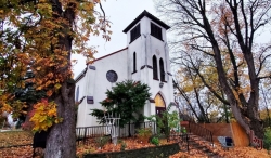 ტორონტოს ქართული მართლმადიდებლური ეკლესია საკუთარ შენობაში აღავლენს წირვა-ლოცვას