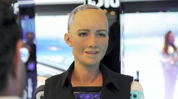 რობოტი სოფია - ხელოვნური ინტელექტი