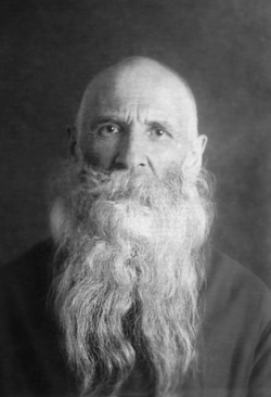 წმინდა მღვდელმოწამე ალექსანდრე ვინოგრადოვი (+1938) - 25 თებერვალი (10 მარტი ან 9 მარტი - ნაკიან წელს)