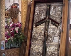 წმინდა ნინოს ჯვარი — საქართველოს მართლმადიდებელი ეკლესიის სიმბოლო - სიონის ტაძარშია დაბრძანებული